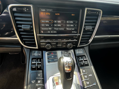 Used 2013 Porsche Panamera GTS image 33