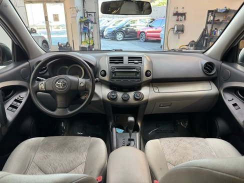 Used 2012 Toyota RAV4 4WD image 14