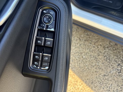 Used 2019 Porsche Macan image 17