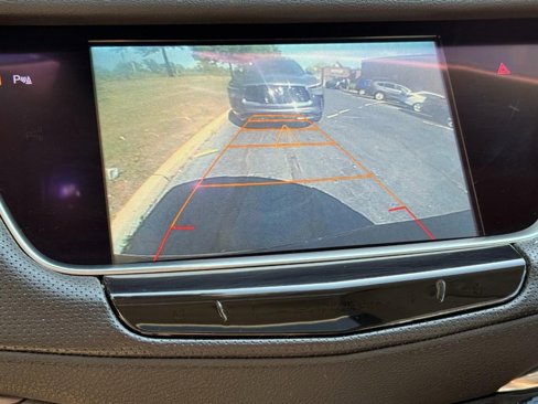 Used 2017 Cadillac XT5 Luxury w/ Driver Awareness Package image 23