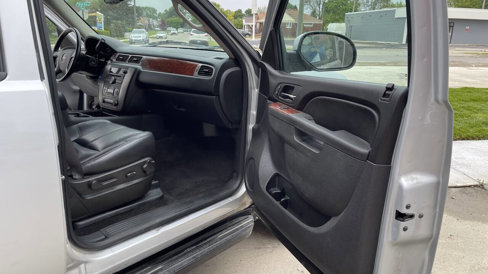 Used 2013 GMC Yukon XL SLT image 13