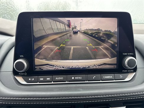 Certified 2022 Nissan Rogue SV w/ SV Premium Package image 20