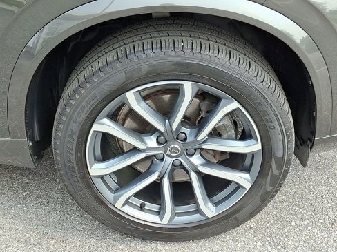 Used 2018 Volvo XC90 T6 Momentum w/ Convenience Package image 8