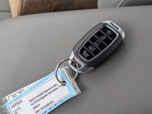 Used 2023 Hyundai Elantra SEL w/ Convenience Package image 32
