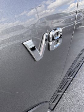 Used 2020 Nissan Armada SL w/ Premium Package image 9
