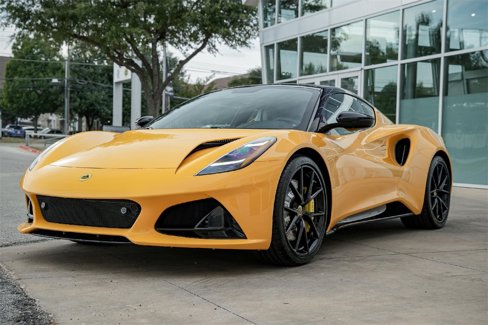 New 2025 Lotus Emira image 5