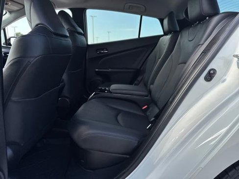 Used 2017 Toyota Prius Prime image 15