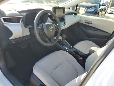 Used 2022 Toyota Corolla LE image 13