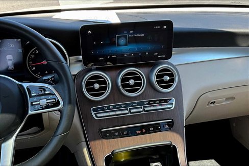Used 2021 Mercedes-Benz GLC 300 4MATIC image 6