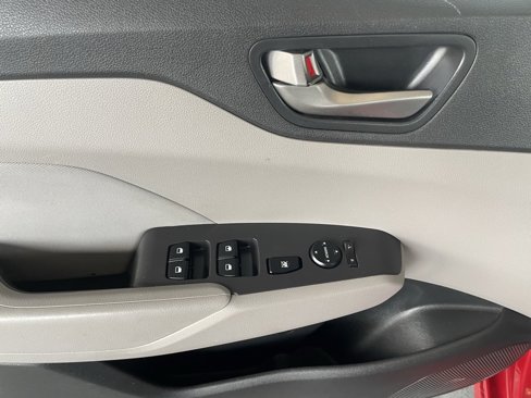 Used 2019 Hyundai Accent SE image 22