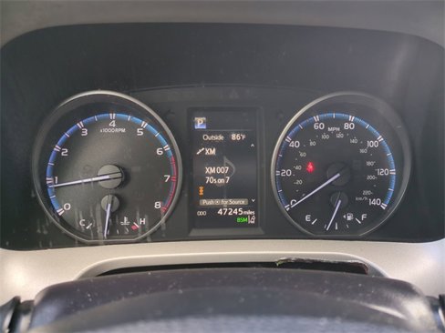Used 2018 Toyota RAV4 XLE image 32