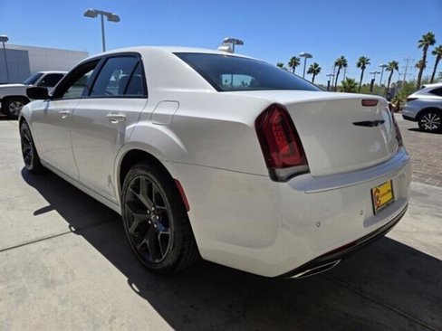 Used 2022 Chrysler 300 S image 3
