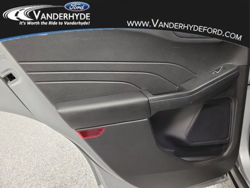 Used 2023 Ford Escape Active image 11