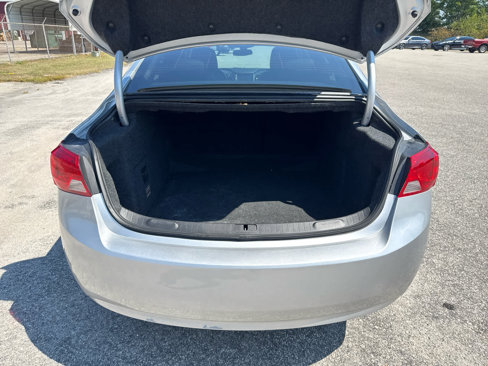 Used 2019 Chevrolet Impala LT image 13