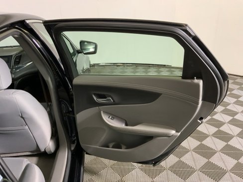 Used 2014 Chevrolet Impala LS w/ LS Convenience Package image 21