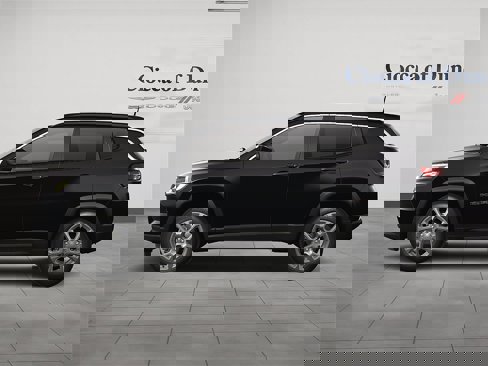 New 2024 Jeep Compass Latitude w/ Sun and Sound Group image 3