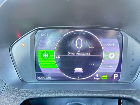 Used 2023 Chevrolet Bolt LT w/ Driver Confidence Package image 20