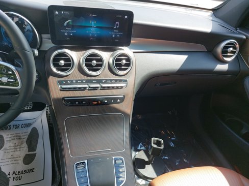 Used 2020 Mercedes-Benz GLC 300 image 20