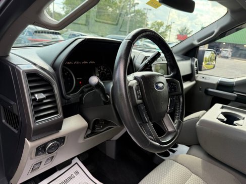Used 2017 Ford F150 XLT w/ Equipment Group 302A Luxury image 12