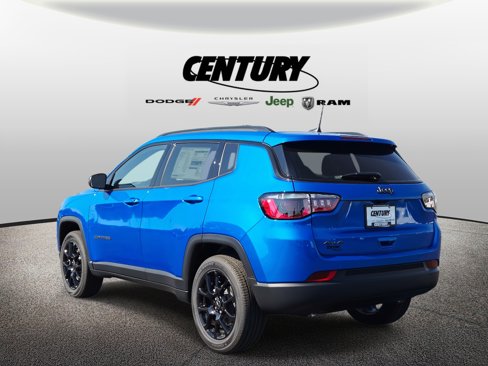 New 2026 Jeep Compass Latitude image 5
