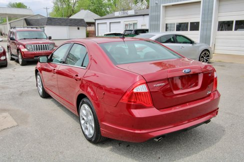 Used 2010 Ford Fusion SE image 4