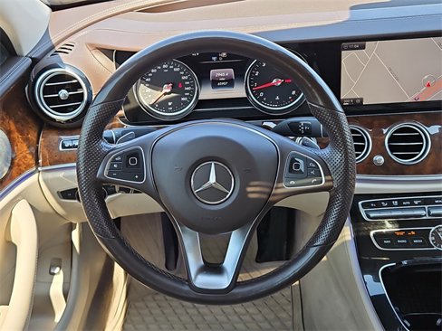 Used 2017 Mercedes-Benz E 300 4MATIC w/ Premium 3 Package image 27