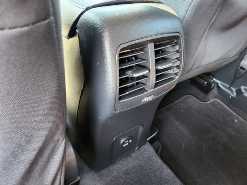 Used 2020 Ford Escape SE image 27