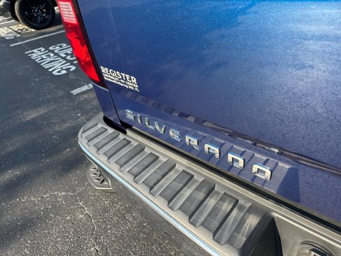 Used 2017 Chevrolet Silverado 1500 LT w/ All Star Edition image 8