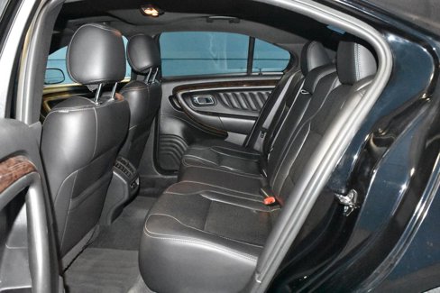 Used 2018 Ford Taurus Limited image 19