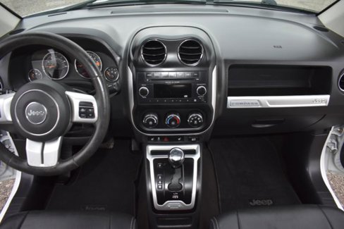 Used 2015 Jeep Compass High Altitude image 37