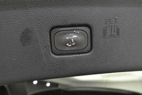 Used 2020 Ford Edge SEL w/ Convenience Package image 32
