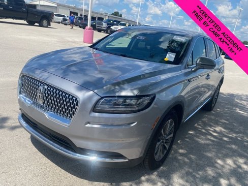 Used 2023 Lincoln Nautilus Reserve image 4