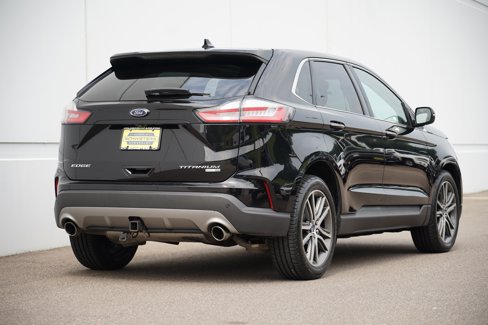 Used 2019 Ford Edge Titanium image 3