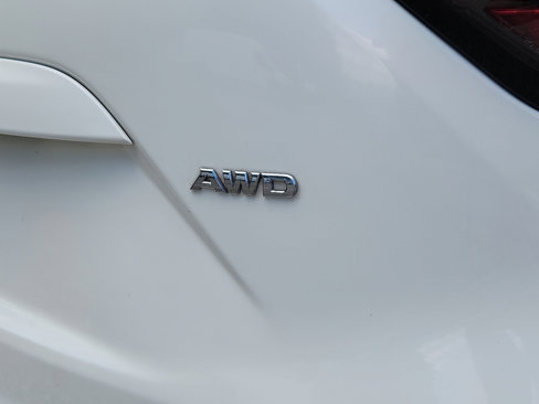 Used 2019 Nissan Murano S image 16