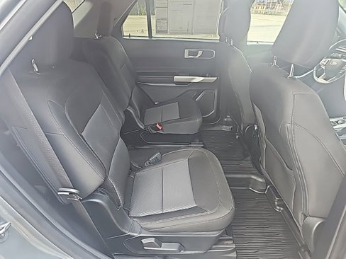 Certified 2022 Ford Explorer XLT w/ Class IV Trailer Tow Package image 13