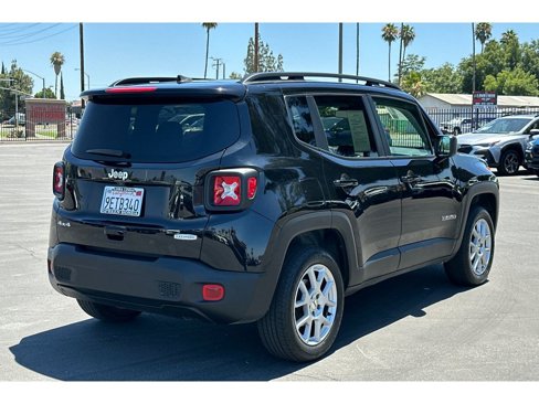 Used 2022 Jeep Renegade Latitude image 6