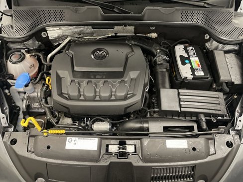 Used 2019 Volkswagen Beetle 2.0T Final Edition SEL image 23