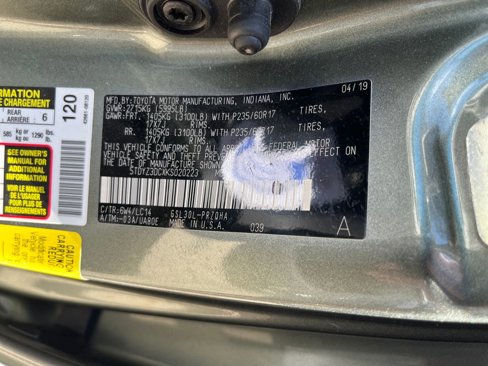 Used 2019 Toyota Sienna XLE image 30
