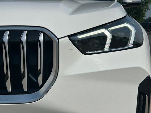 Certified 2023 BMW X1 xDrive28i w/ Convenience Package image 3