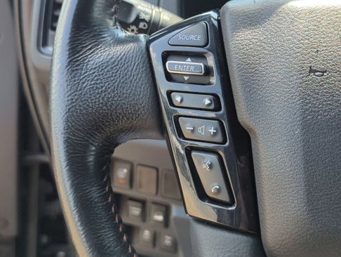 Used 2022 Nissan Frontier PRO-4X w/ Technology Package image 23