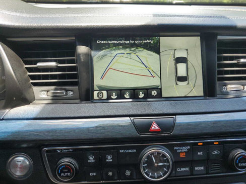 Used 2017 Kia Cadenza Limited image 28