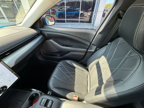 Used 2023 Ford Mustang Mach-E Select image 22