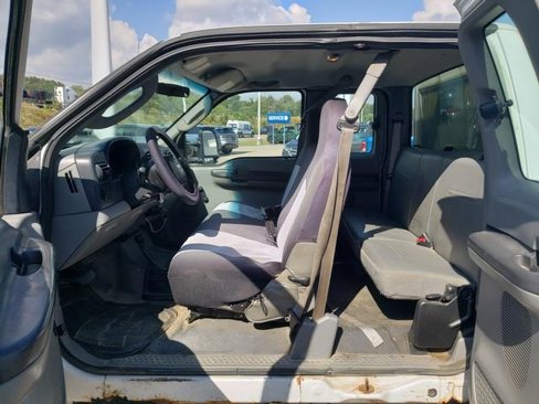 Used 2006 Ford F350 XL image 17