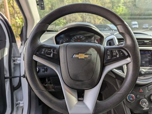 Used 2020 Chevrolet Sonic LT image 9