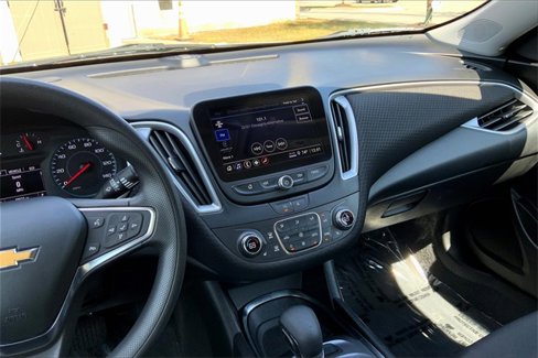 Used 2023 Chevrolet Malibu LT image 6