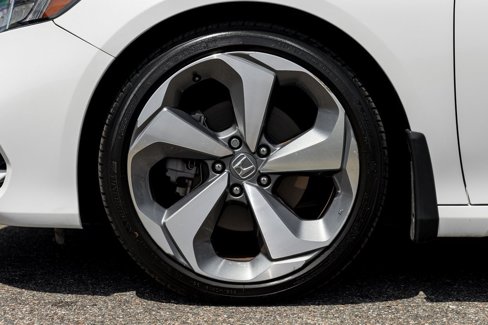 Used 2020 Honda Accord Touring image 14