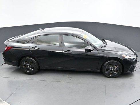 Used 2021 Hyundai Elantra SEL image 30