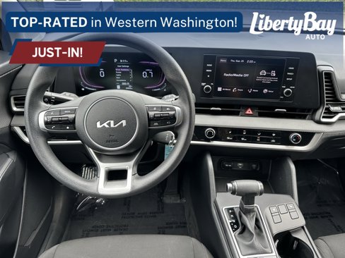 Used 2024 Kia Sportage LX image 14
