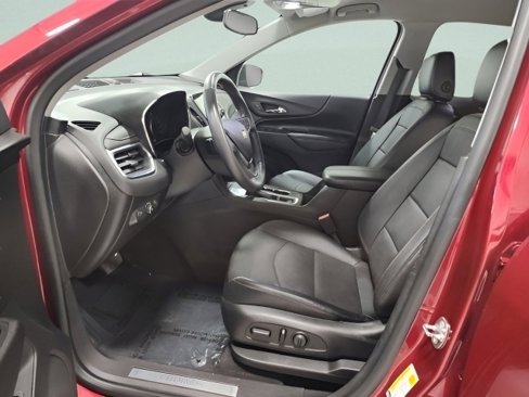 Used 2018 Chevrolet Equinox Premier image 16