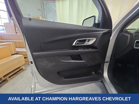 Used 2015 Chevrolet Equinox LT w/ Driver Convenience Package image 30